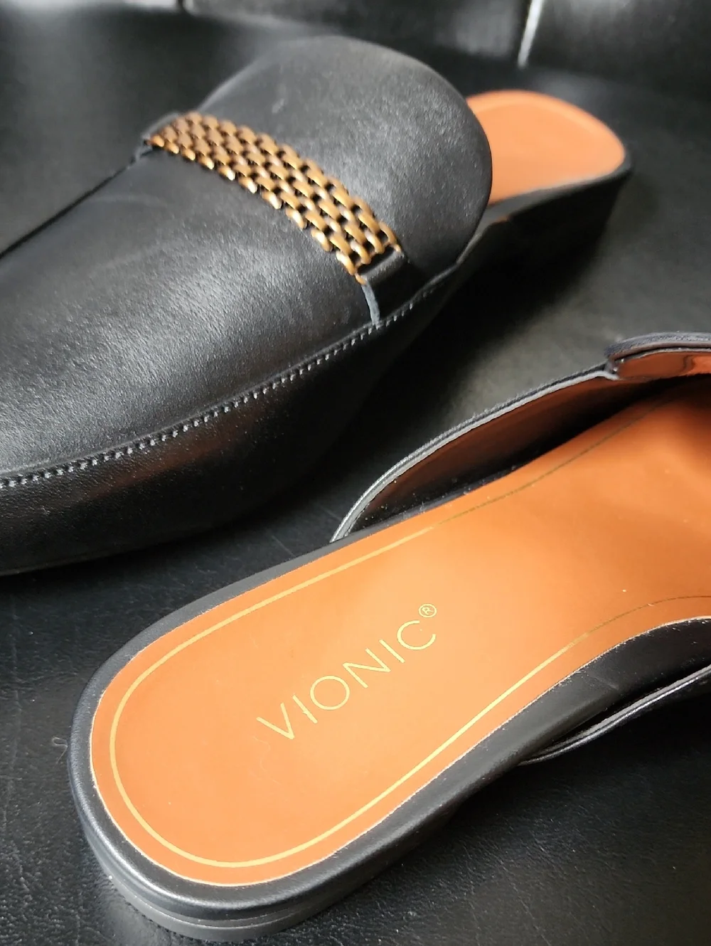 VIONIC Starling Black Leather Mules Slides Loafers Arch Support Chain Link 8.5 - Picture 2 of 12